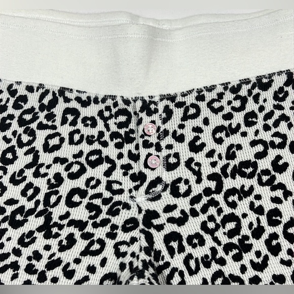 Victoria's Secret Cheetah Print Thermal Leggings Size XS NWOT - Picture 7 of 9